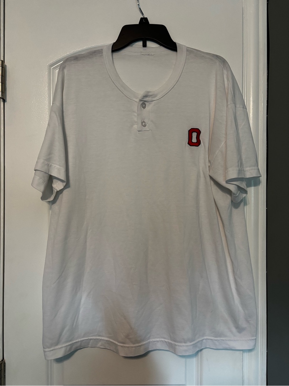 Men's White Tee with Red Ohio State Emblem Patch Size XL